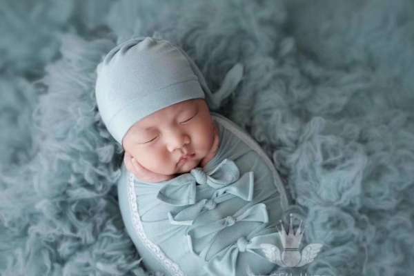 【满月照】·4个主题·4套服装·24张精修·拍摄120分钟