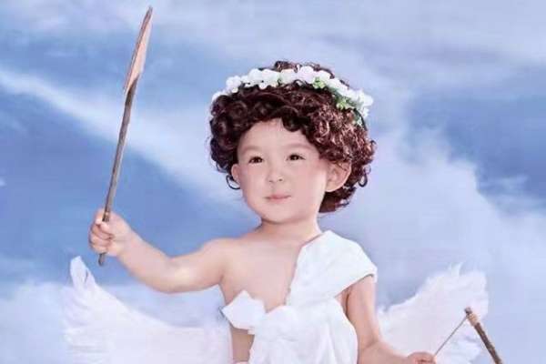 【证件照】·1套服装·1张精修