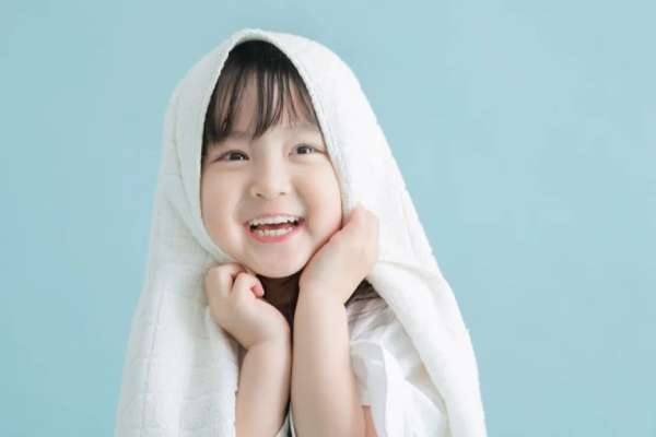 【外景系列】·5个主题·5套服装·26张精修·拍摄120分钟