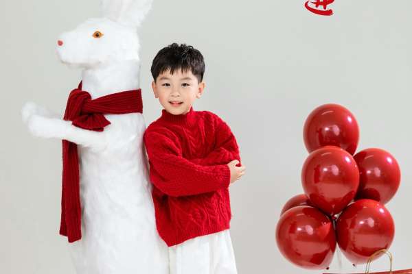 【新年照】·1个主题·1套服装·9张精修·拍摄60分钟