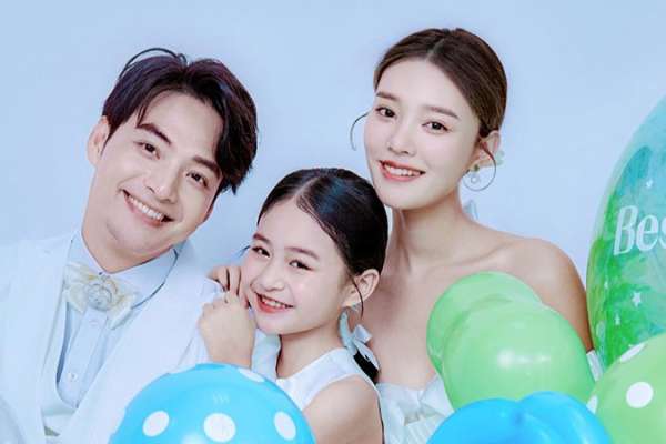 【全家福】·1个主题·1套服装·12张精修·拍摄240分钟