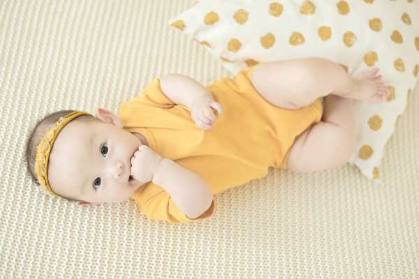 【宝宝照】·2个主题·2套服装·15张精修·拍摄90分钟