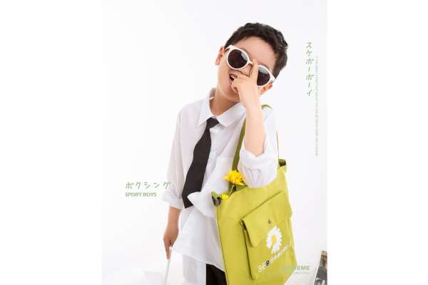【儿童摄影】·3个主题·3套服装·12张精修·拍摄120分钟