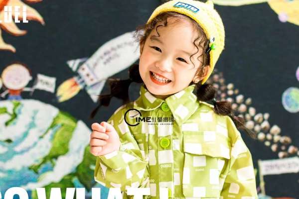 【周岁照】·2个主题·2套服装·12张精修·拍摄90分钟