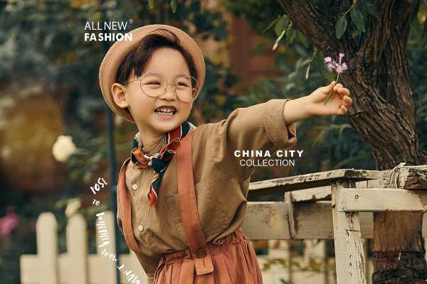 【百天照】·5个主题·5套服装·26张精修·拍摄80分钟