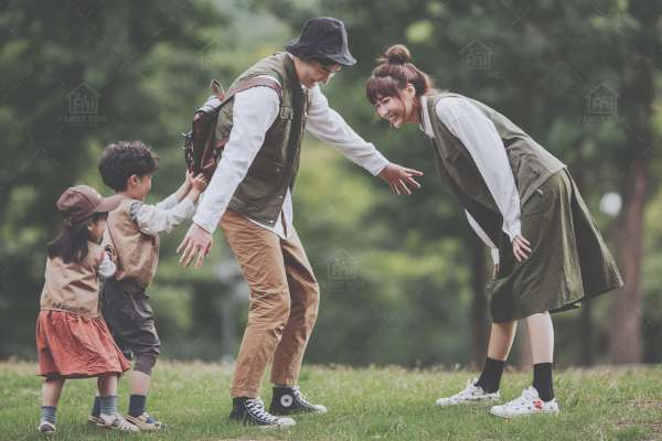 【亲子照】·3个主题·5套服装·16张精修·拍摄120分钟
