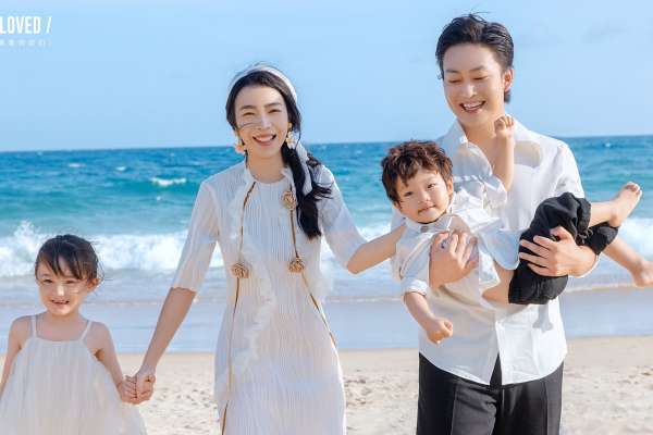 【宝宝照】·3个主题·3套服装·40张精修·拍摄300分钟