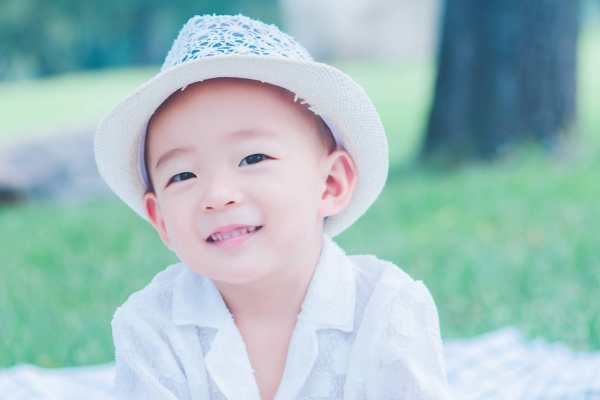 【外景系列】·4个主题·4套服装·30张精修·拍摄120分钟