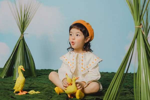 【儿童摄影】·3个主题·3套服装·21张精修·拍摄90分钟