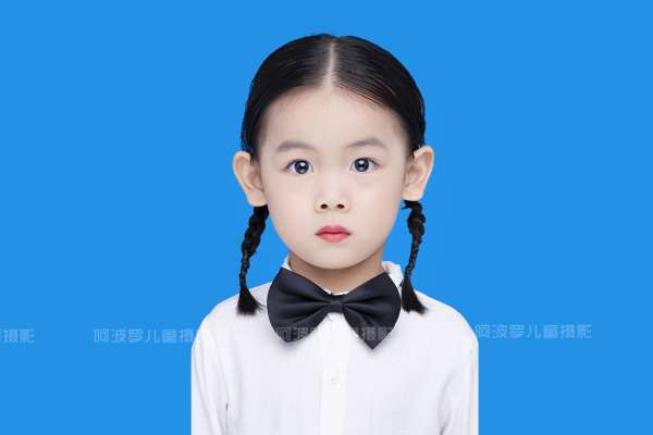 【证件照】·1套服装·1张精修