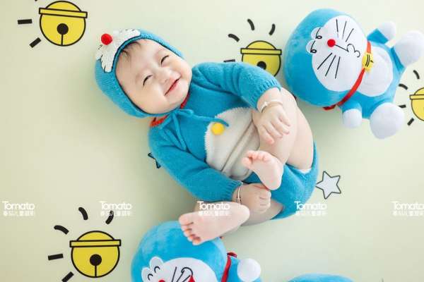 【百天照】·3个主题·3套服装·15张精修·拍摄120分钟