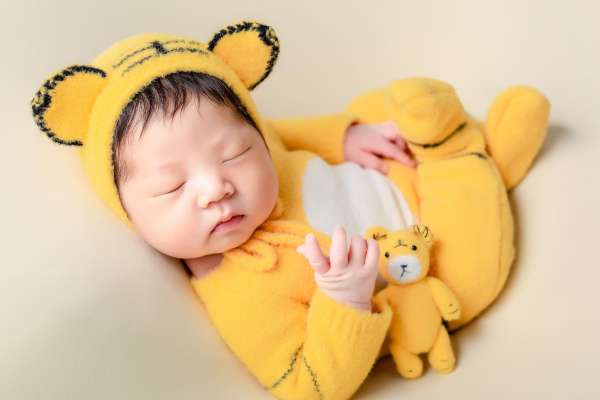 【满月照】·4套服装·25张精修·拍摄120分钟
