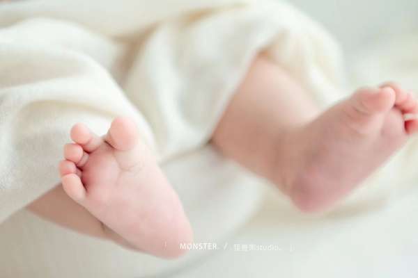 2个主题·2套服装·15张精修·拍摄120分钟