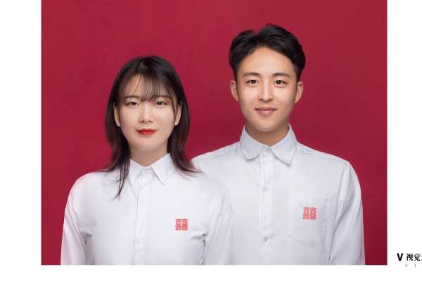【证件照】·1个主题·1套服装·1张精修·拍摄10分钟