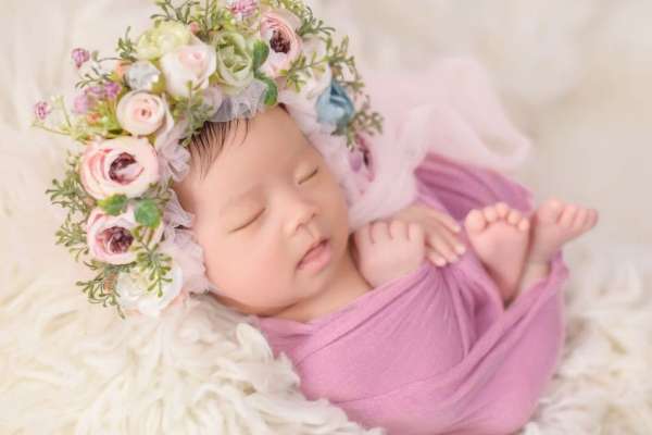 【新生儿】·1个主题·1套服装·16张精修·拍摄90分钟