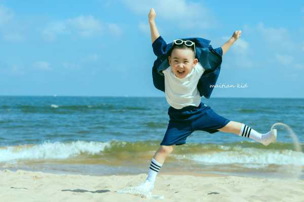【儿童摄影】·3个主题·3套服装·20张精修·拍摄90分钟