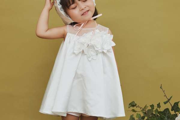 【儿童摄影】·3套服装·20张精修·拍摄120分钟