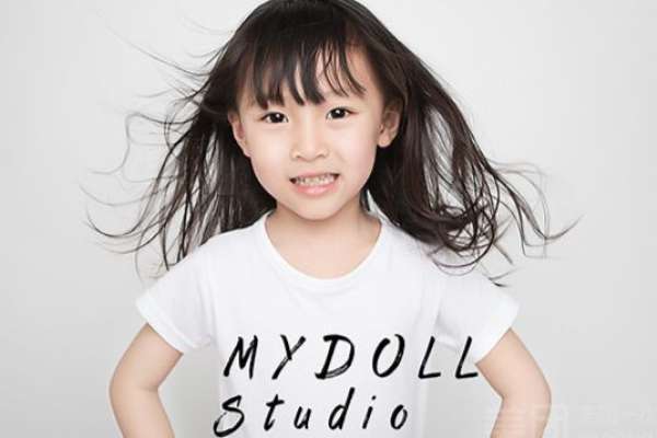 【证件照】·1套服装·1张精修