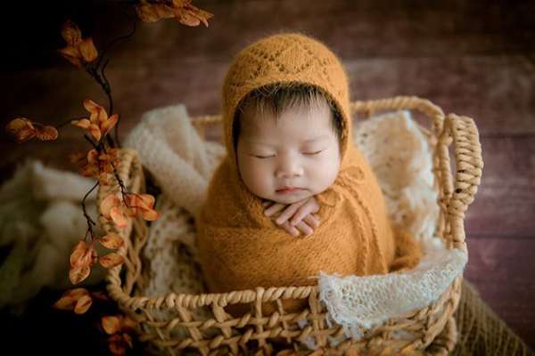 【亲子照】·3个主题·3套服装·13张精修·拍摄120分钟