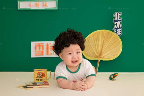 【百天照】·3个主题·3套服装·14张精修·拍摄120分钟