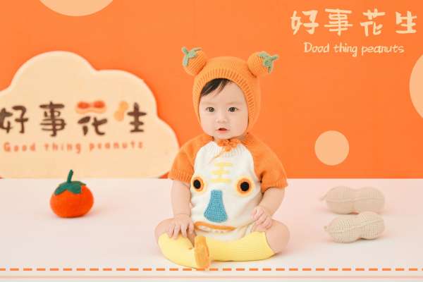 【宝宝照】·3个主题·3套服装·16张精修·拍摄100分钟
