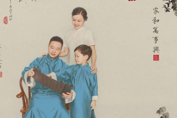 【亲子照】·2个主题·2套服装·15张精修·拍摄60分钟