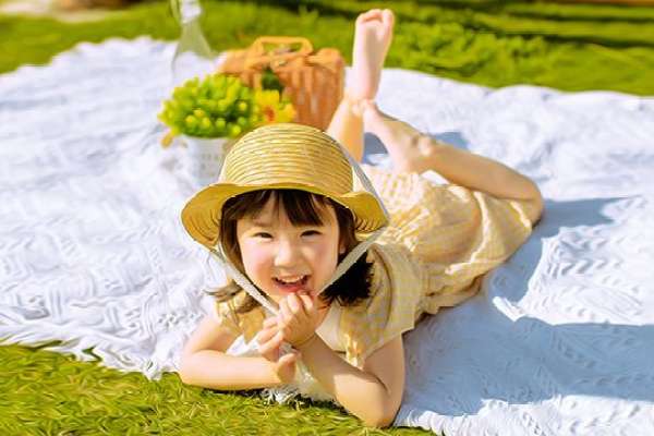 【外景系列】·2个主题·2套服装·18张精修·拍摄90分钟