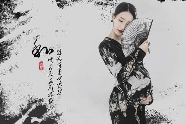 【孕妇照】·2个主题·2套服装·16张精修·拍摄180分钟