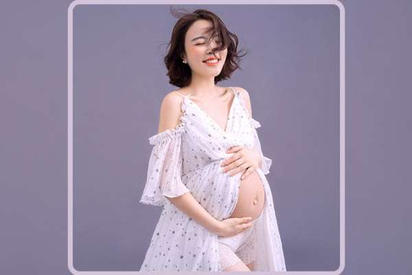 【孕妇照】·2个主题·2套服装·12张精修·拍摄90分钟