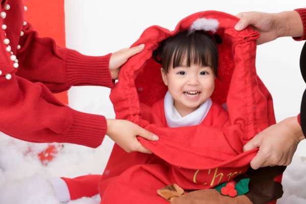 【宝宝照】·8个主题·6套服装·64张精修·拍摄120分钟