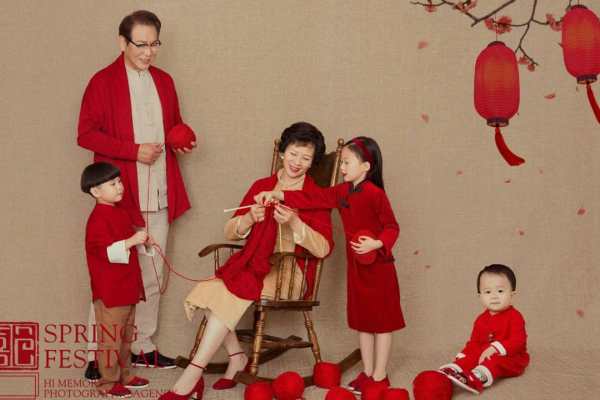 【全家福】·1个主题·1套服装·6张精修·拍摄80分钟