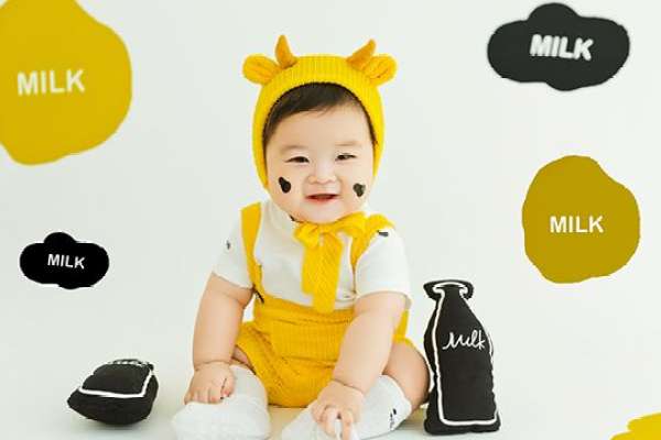 【宝宝照】·2个主题·2套服装·16张精修·拍摄90分钟
