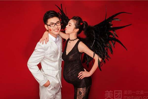 4个主题·4套服装·28张精修·拍摄240分钟