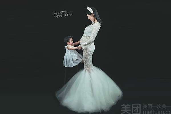 【孕妇照】·3个主题·3套服装·16张精修·拍摄180分钟