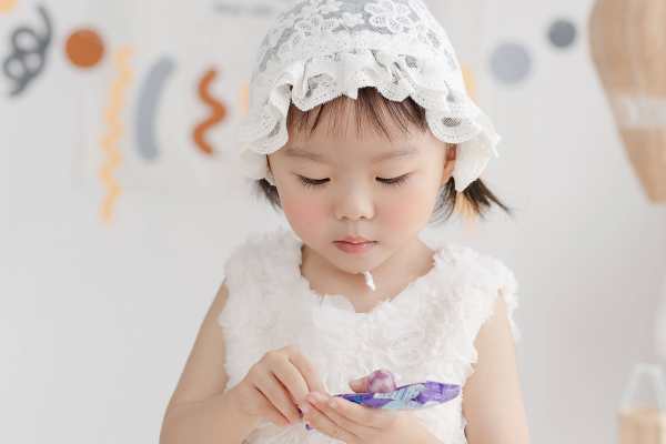 【宝宝照】·1个主题·1套服装·2张精修·拍摄60分钟