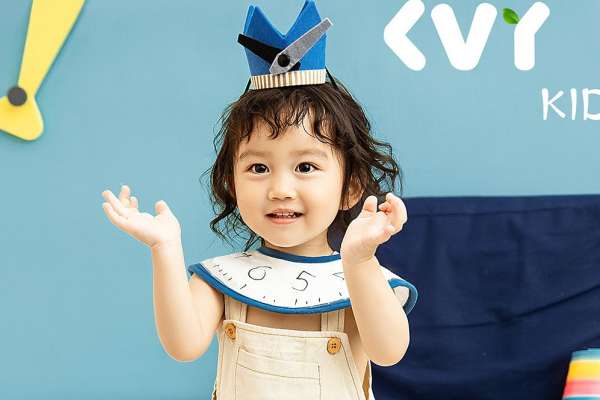 【宝宝照】·4个主题·4套服装·26张精修·拍摄90分钟
