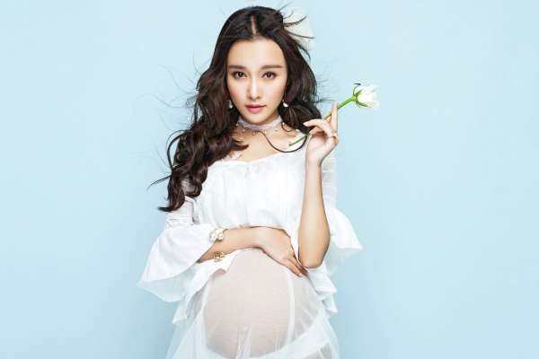 3个主题·3套服装·22张精修·拍摄120分钟