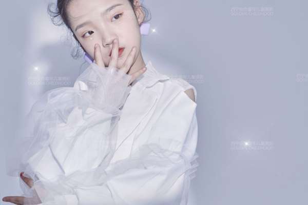 【儿童摄影】·1个主题·1套服装·5张精修·拍摄120分钟