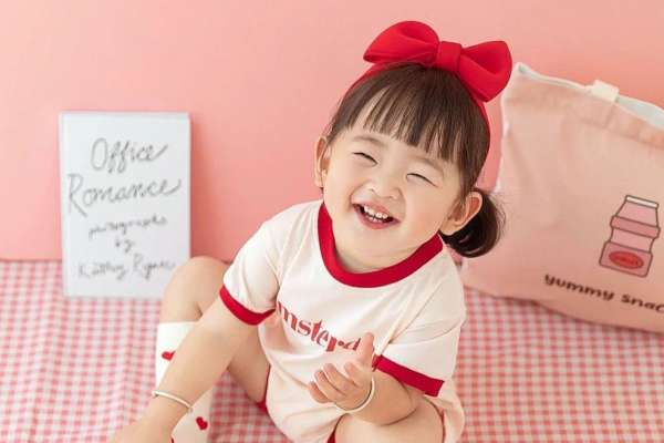 【宝宝照】·4个主题·4套服装·24张精修·拍摄60分钟