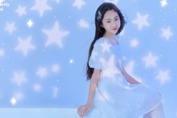 2个主题·2套服装·12张精修·拍摄100分钟