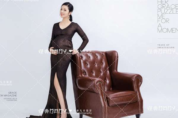 【孕妇照】·2个主题·2套服装·12张精修·拍摄80分钟