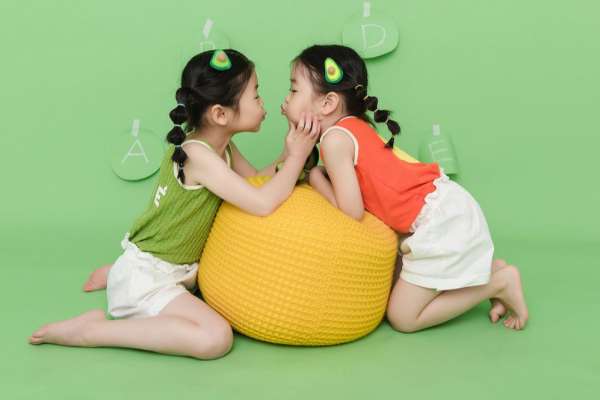 【宝宝照】·4个主题·4套服装·23张精修·拍摄120分钟