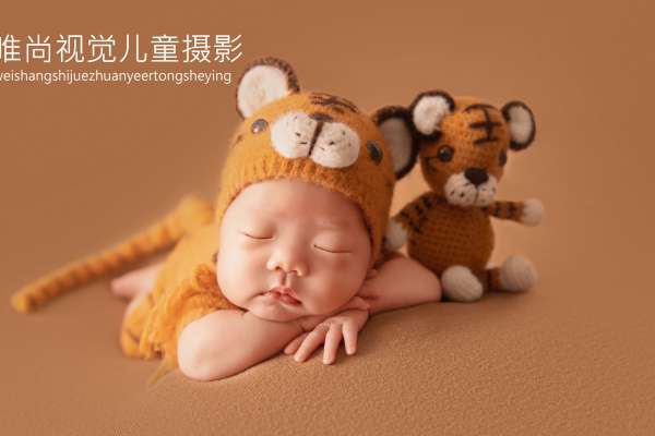 【满月照】·3套服装·20张精修·拍摄60分钟