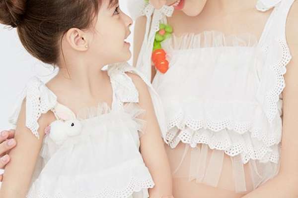 2个主题·2套服装·12张精修·拍摄240分钟