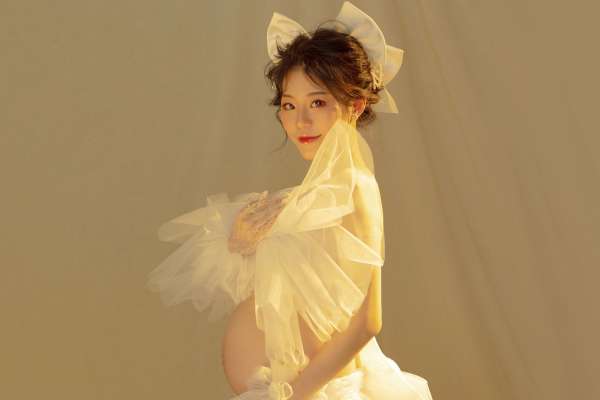 【亲子照】·4套服装·22张精修·拍摄120分钟