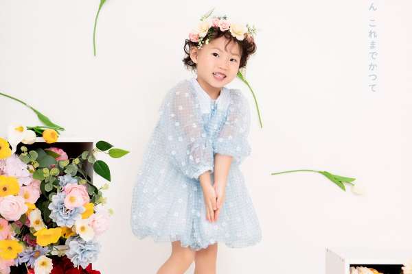 【宝宝照】·3个主题·3套服装·24张精修·拍摄120分钟