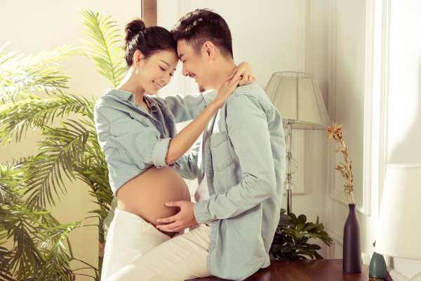 【孕妇照】·3个主题·2套服装·16张精修·拍摄180分钟