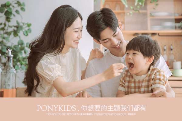 【纪实系列】·1个主题·3套服装·6张精修·拍摄120分钟