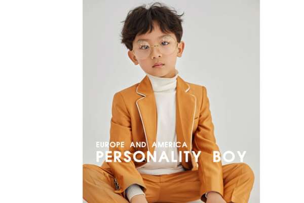 【宝宝照】·4个主题·4套服装·21张精修·拍摄120分钟