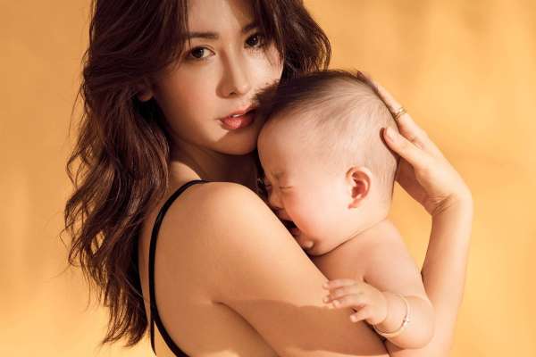 【孕妇照】·3套服装·15张精修·拍摄120分钟